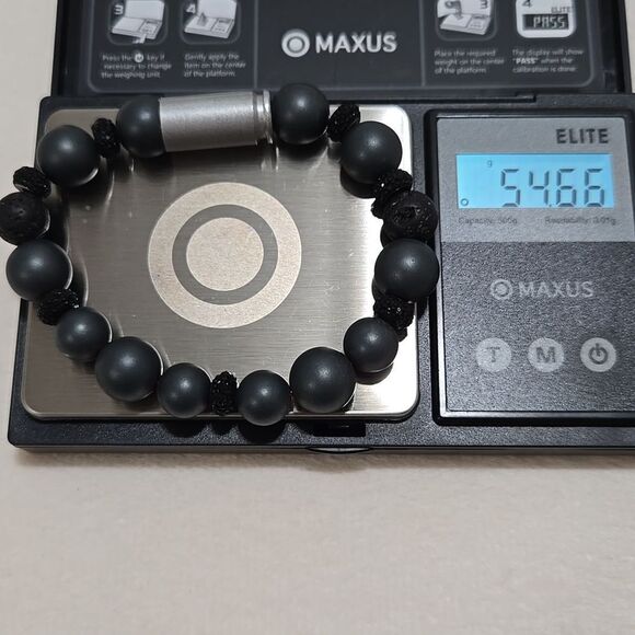 Black Onyx and Lava Beaded Bracelet - Picture 6 of 7